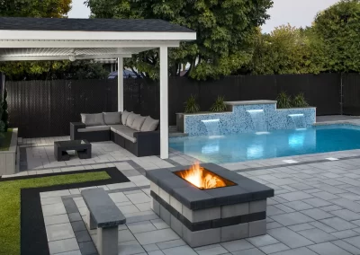 Service de taille de haie de cedre, plantation et fertilisation de gazon a St-Sauveur dans les Laurentides / Emondeur Rive-Nord